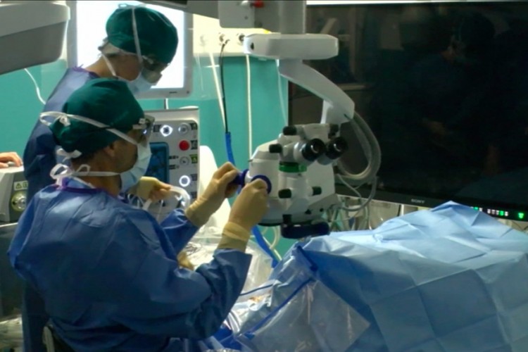 Real Surgery - Décollement de rétine